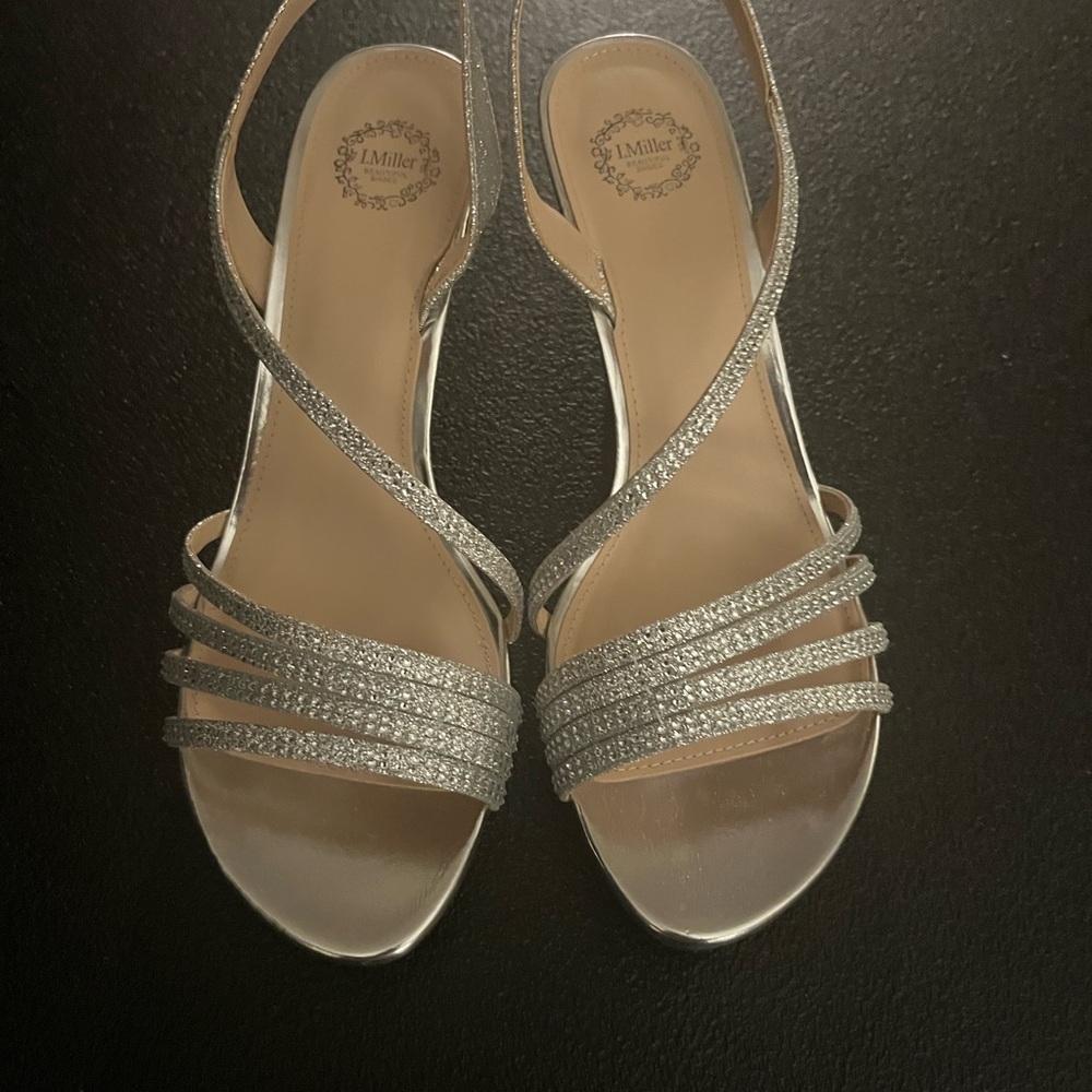 DRESS HEELS WITH SILVER SPARKLING